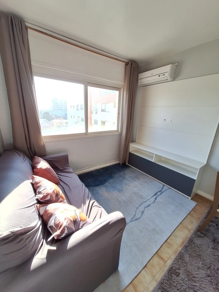 NO CENTRO DE CAPÃO JUNTO A PRAÇA BOIANOVISKI: 3ª foto da galeria de imagens do imóvel