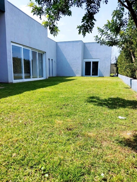 Linda Casa no Condomínio Dubai: 16ª foto da galeria de imagens do imóvel