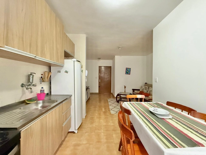 Apartamento Mobiliado no Centro, Frente à Praça do Mini Golf: 3ª foto da galeria de imagens do imóvel