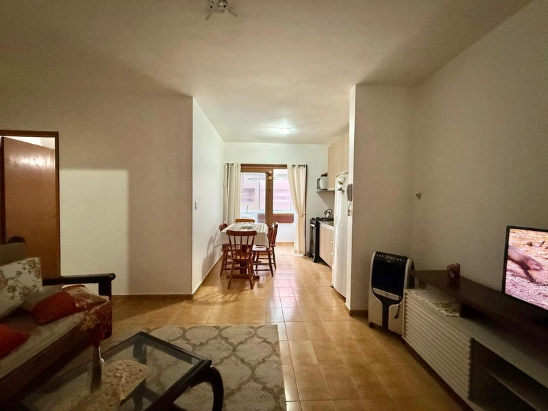 Apartamento Mobiliado no Centro, Frente à Praça do Mini Golf