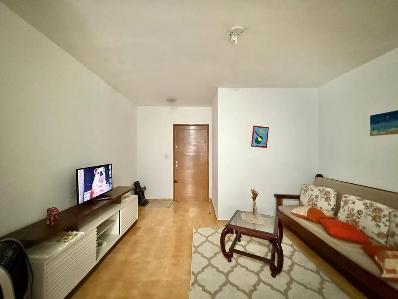 Apartamento Mobiliado no Centro, Frente à Praça do Mini Golf: 2ª foto da galeria de imagens do imóvel