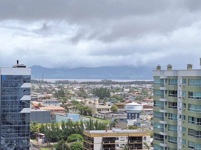 APTO NOVO SACADA DE FRENTE A POUCOS MTS DO MAR: 8ª foto da galeria de imagens do imóvel
