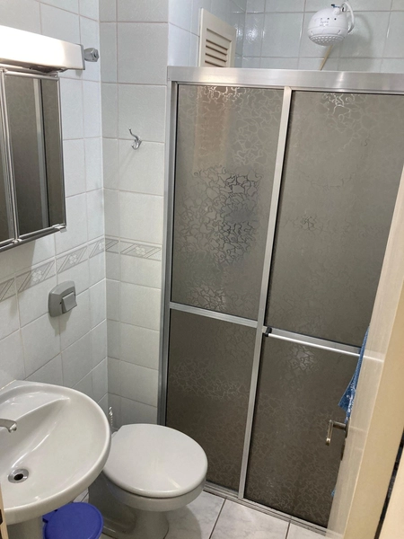 APARTAMENTO EM AVENIDA, PRÓXIMO AO MAR E À PRAÇA FLÁVIO BOIANOVSKI: 16ª foto da galeria de imagens do imóvel