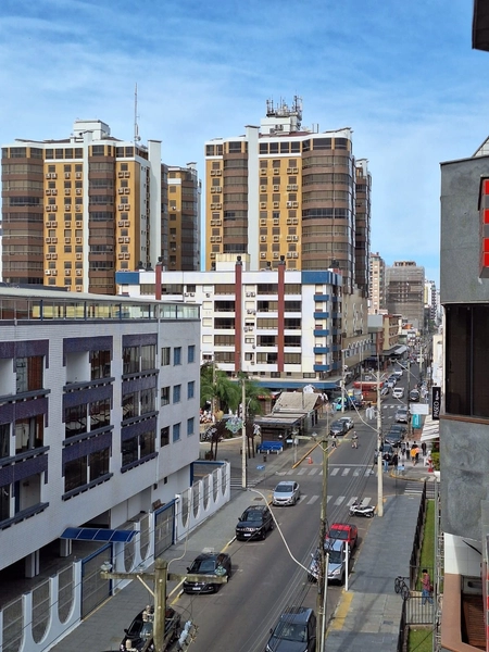 ÓTIMA LOCALIZAÇÃO !! CENTRO RUA SEPÉ , APTO DECORADO COM SACADÃO: 10ª foto da galeria de imagens do imóvel