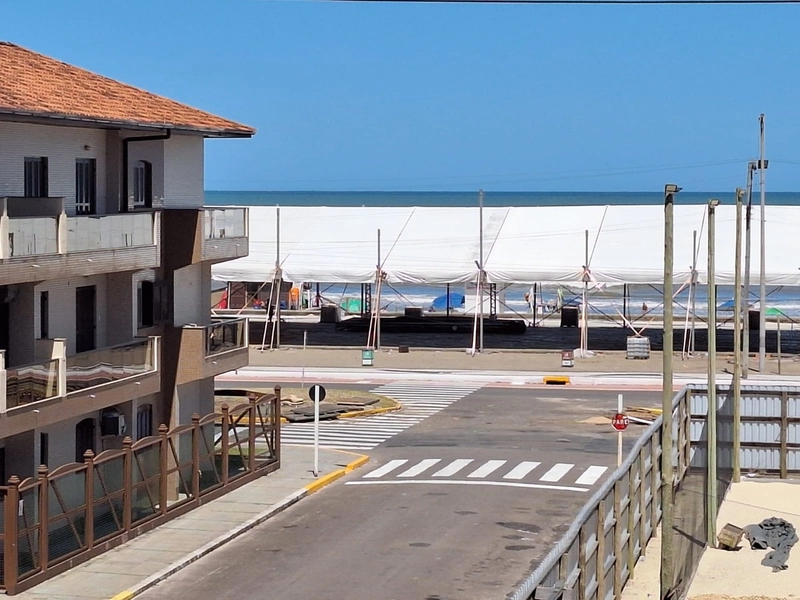 Apartamento vista mar, pé na areia: 12ª foto da galeria de imagens do imóvel