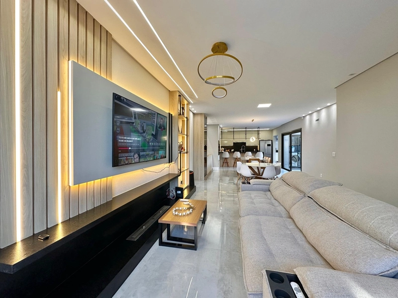 CASA TÉRREA COM PLANTA AMPLA E ÁREA SOCIAL INTEGRADA: 11ª foto da galeria de imagens do imóvel