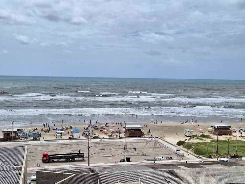 VISTA ESPETACULAR !! APTO SACADÃO FRENTE MAR  , NO CENTRO DE CAPÃO: 7ª foto da galeria de imagens do imóvel