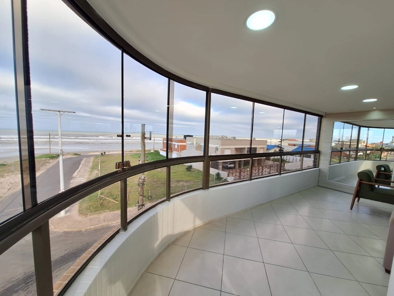 BEIRA MAR VISTA ESPETACULAR !! APTO DIFERENCIADO 210M² ÁREA: 7ª foto da galeria de imagens do imóvel