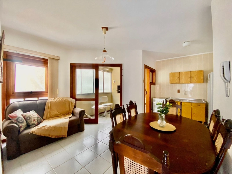 Apartamento junto a praça central de Capão