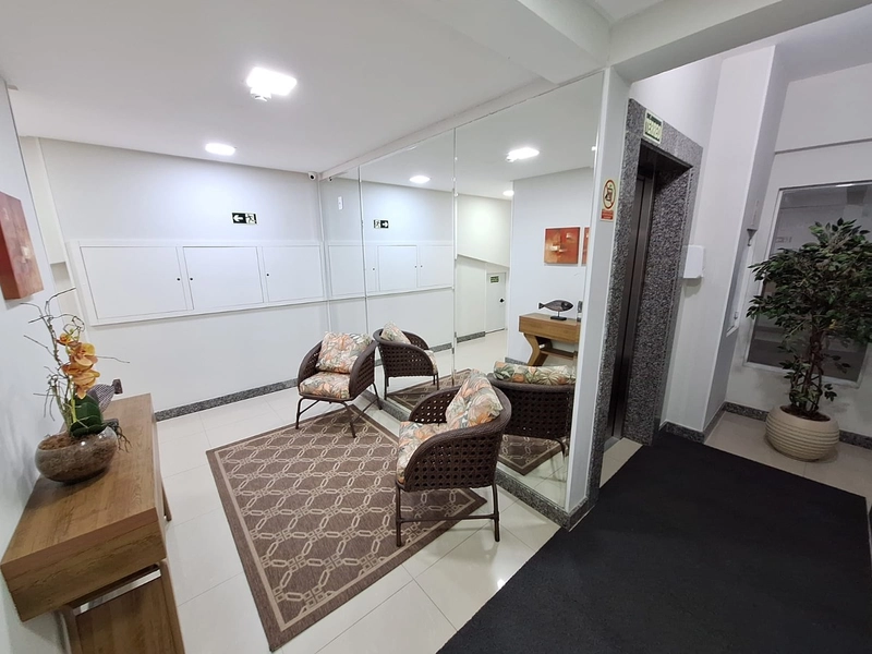 Apartamento poucos metros do mar: 17ª foto da galeria de imagens do imóvel