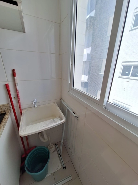 Apartamento poucos metros do mar: 8ª foto da galeria de imagens do imóvel