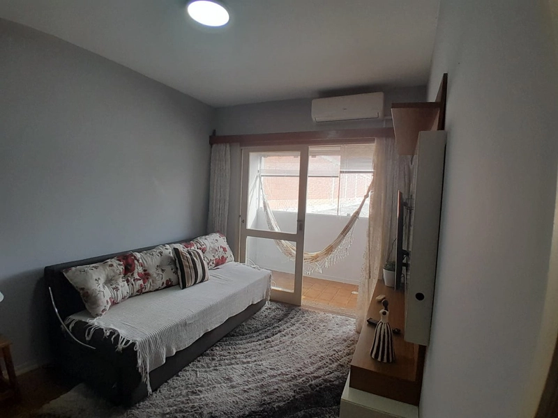 Apartamento 2 dormitórios com box