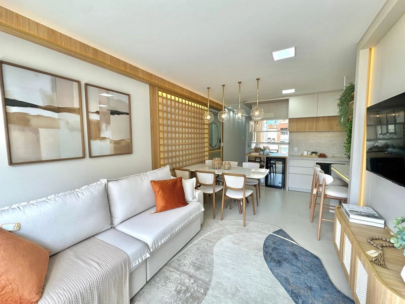 APTO NOVO DECORADO , 3 DORMS.,  Á 1 QUADRA DO MAR: 5ª foto da galeria de imagens do imóvel