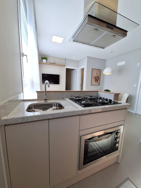 JUNTO A BEIRA MAR E PRAÇA BOIANOVISKI !! APTO NOVO DECORADO: 8ª foto da galeria de imagens do imóvel