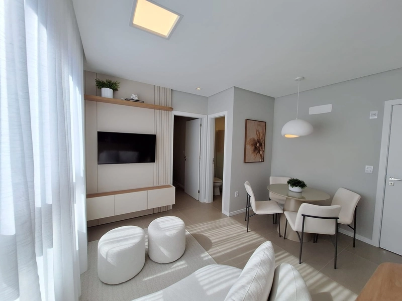 JUNTO A BEIRA MAR E PRAÇA BOIANOVISKI !! APTO NOVO DECORADO: 7ª foto da galeria de imagens do imóvel