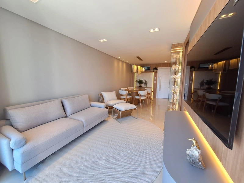 APTO  FINAMENTE DECORADO !! 14º ANDAR, VISTA ESPETACULAR: 18ª foto da galeria de imagens do imóvel