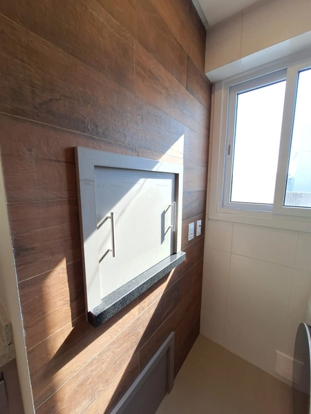 APTO FRENTE PRAÇA DECORADO , BOX DUPLO , Á 1 QUADRA DO MAR: 28ª foto da galeria de imagens do imóvel