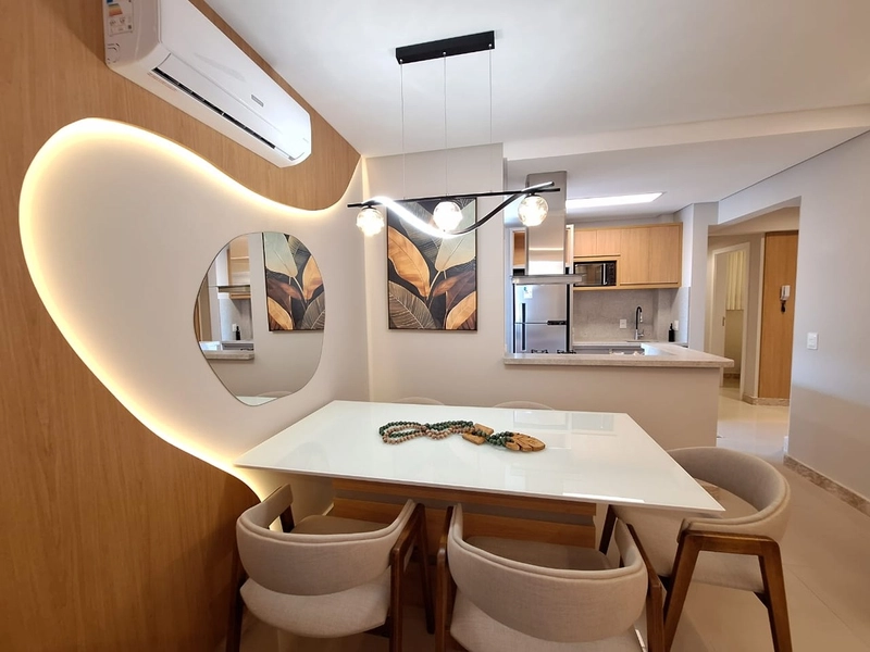 APTO FRENTE PRAÇA DECORADO , BOX DUPLO , Á 1 QUADRA DO MAR: 23ª foto da galeria de imagens do imóvel