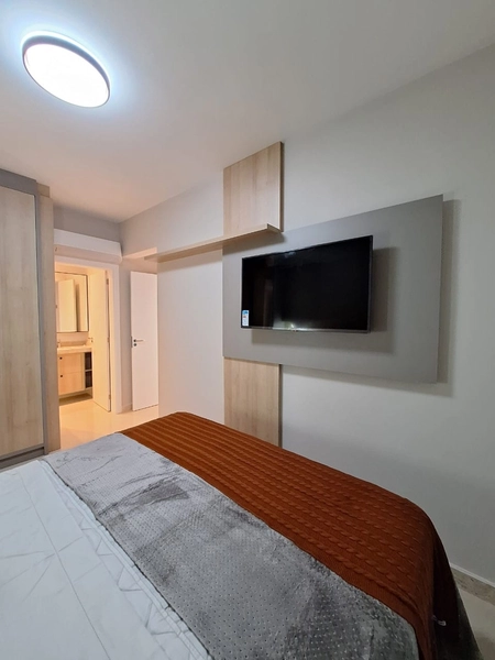 APTO FRENTE PRAÇA DECORADO , BOX DUPLO , Á 1 QUADRA DO MAR: 8ª foto da galeria de imagens do imóvel