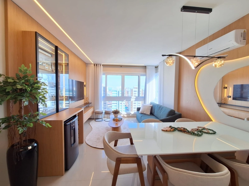 APTO FRENTE PRAÇA DECORADO , BOX DUPLO , Á 1 QUADRA DO MAR: 30ª foto da galeria de imagens do imóvel