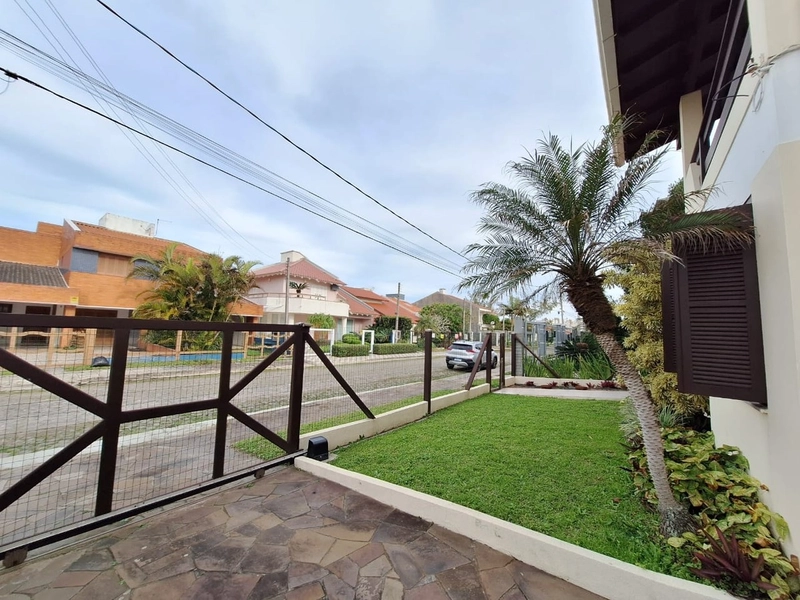 SOBRADO !! 4 DORMS., COM PISCINA JUNTO A BEIRA MAR: 8ª foto da galeria de imagens do imóvel