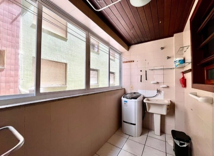 Apartamento ao lado do mar no bairro Navegantes.: 7ª foto da galeria de imagens do imóvel