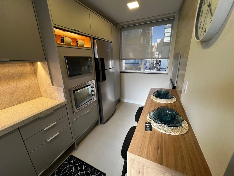 Apartamento ao lado de Praça e pouco metros do mar: 9ª foto da galeria de imagens do imóvel