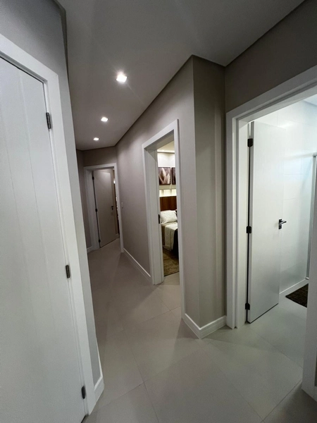 Apartamento ao lado de Praça e pouco metros do mar: 17ª foto da galeria de imagens do imóvel