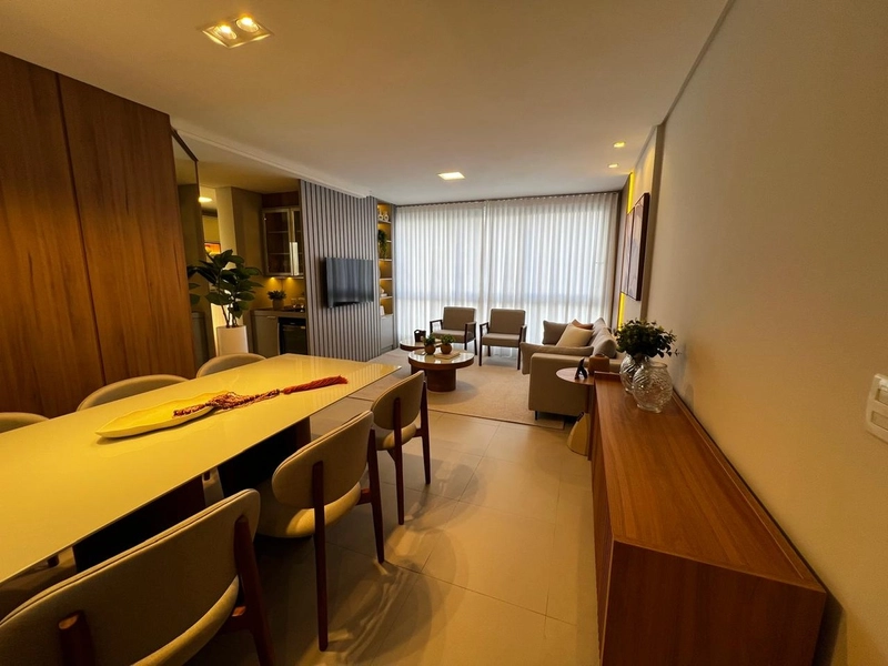 Apartamento ao lado de Praça e pouco metros do mar: 3ª foto da galeria de imagens do imóvel