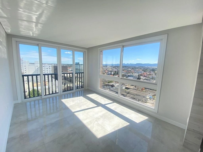 Apartamento novo de frente junto à Praça Luterana