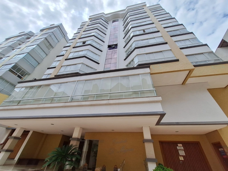 Apartamento com vista mar: 2ª foto da galeria de imagens do imóvel