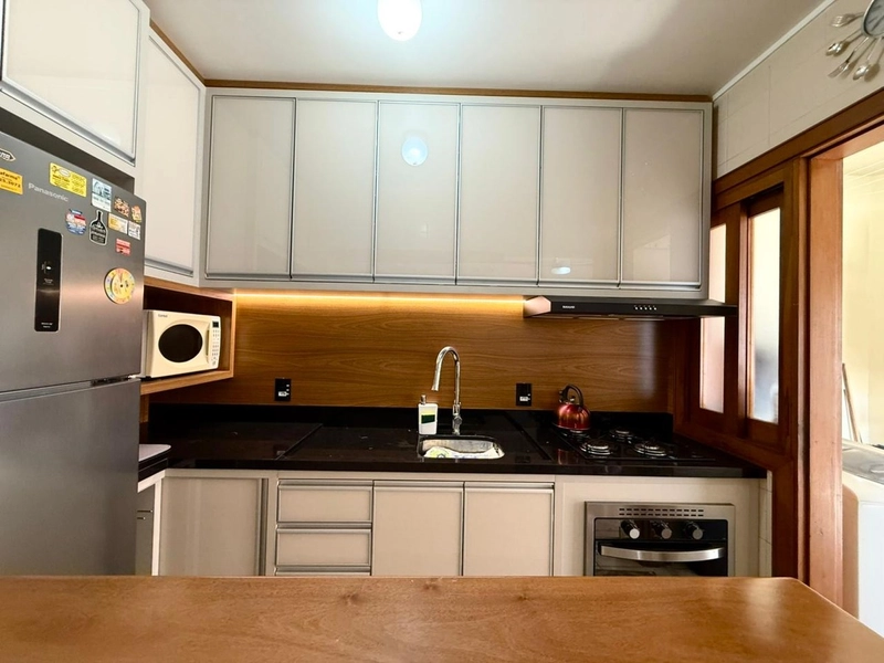 Apartamento de frente junto a Avenida Central: 5ª foto da galeria de imagens do imóvel