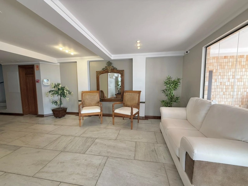 Apartamento de frente junto a Avenida Central: 25ª foto da galeria de imagens do imóvel