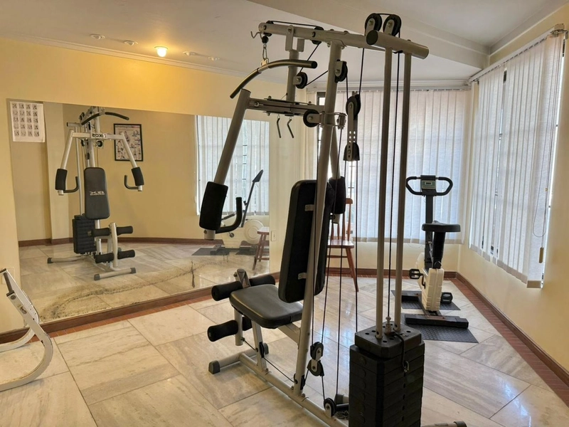 Apartamento de frente junto a Avenida Central: 27ª foto da galeria de imagens do imóvel