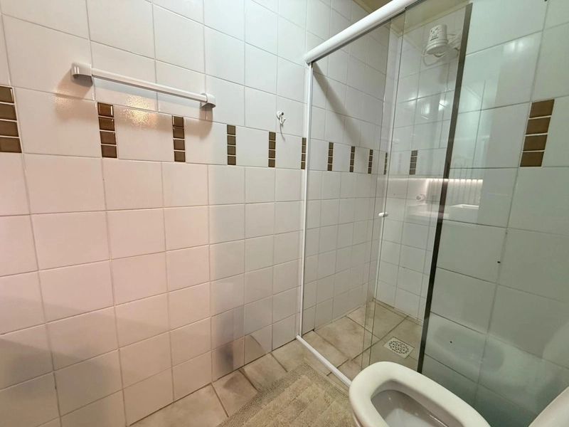 Apartamento de frente junto a Avenida Central: 9ª foto da galeria de imagens do imóvel