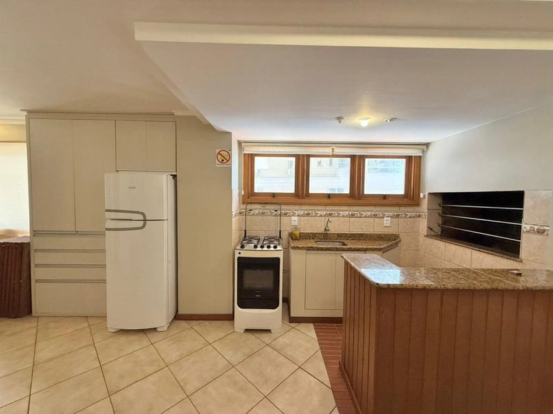 Apartamento de frente junto a Avenida Central: 20ª foto da galeria de imagens do imóvel