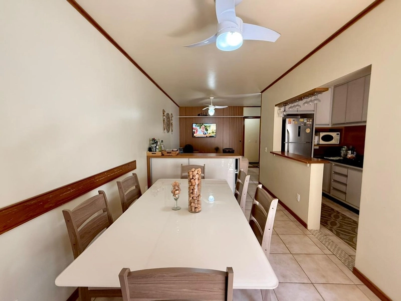 Apartamento de frente junto a Avenida Central: 2ª foto da galeria de imagens do imóvel