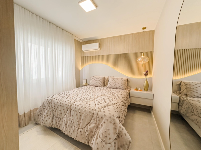 Apartamento finamente mobiliado e decorado ao lado de Praça: 18ª foto da galeria de imagens do imóvel