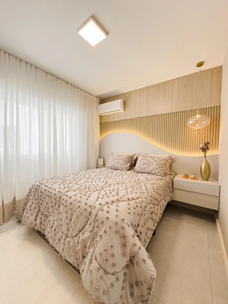 Apartamento finamente mobiliado e decorado ao lado de Praça: 11ª foto da galeria de imagens do imóvel