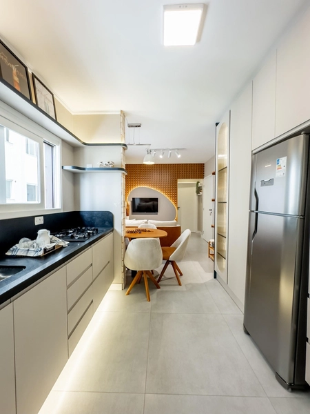 Apartamento finamente mobiliado e decorado ao lado de Praça: 7ª foto da galeria de imagens do imóvel