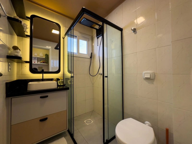 Apartamento finamente mobiliado e decorado ao lado de Praça: 6ª foto da galeria de imagens do imóvel