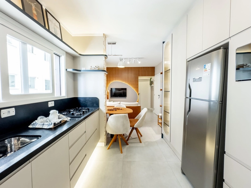 Apartamento finamente mobiliado e decorado ao lado de Praça: 16ª foto da galeria de imagens do imóvel