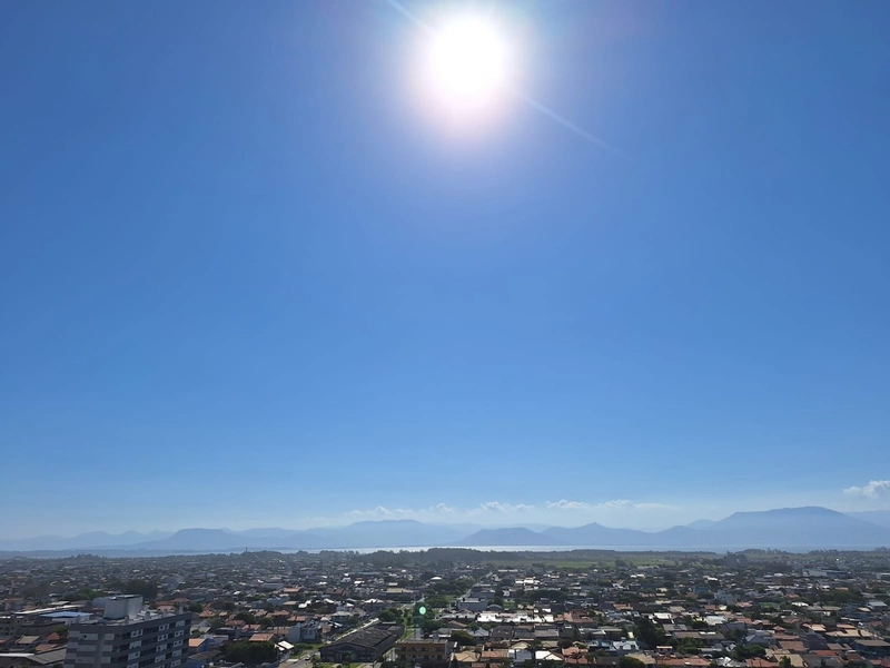 APTO DECORADO COM GARDEN DE FRENTE !! JUNTO A PRAÇA BOIANOVISKI: 3ª foto da galeria de imagens do imóvel