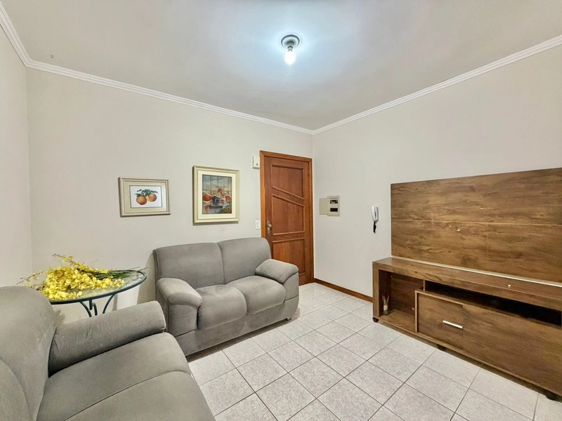 APARTAMENTO MOBILIADO COM DEPÓSITO E BOX: 3ª foto da galeria de imagens do imóvel