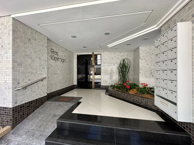 APARTAMENTO MOBILIADO COM TRÊS DORMITÓRIOS NA ZONA NOVA: 26ª foto da galeria de imagens do imóvel