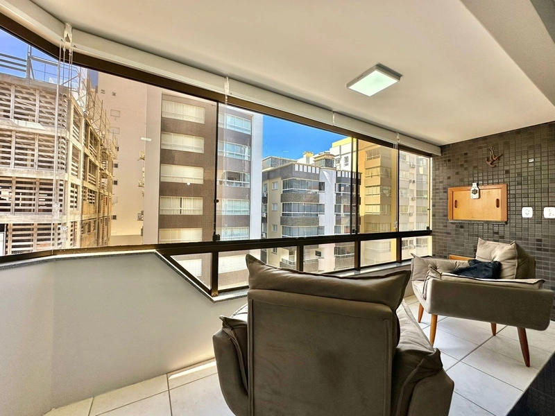 APARTAMENTO MOBILIADO COM TRÊS DORMITÓRIOS NA ZONA NOVA: 7ª foto da galeria de imagens do imóvel