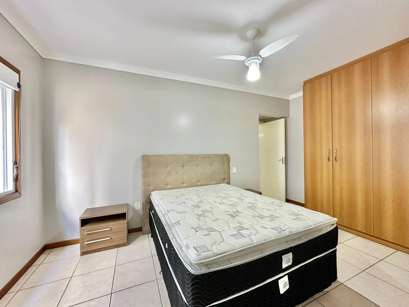 APARTAMENTO MOBILIADO COM TRÊS DORMITÓRIOS NA ZONA NOVA: 18ª foto da galeria de imagens do imóvel