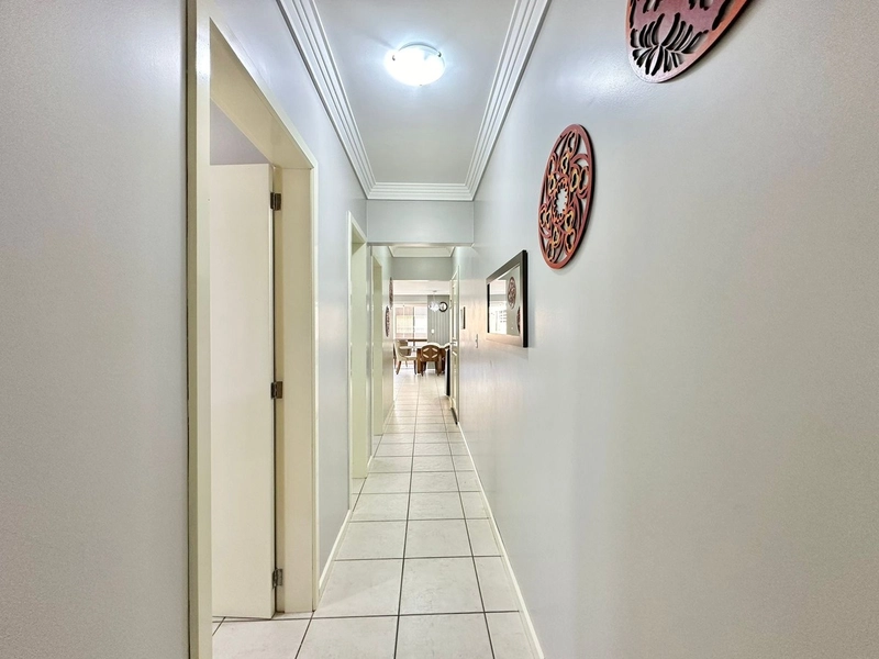 APARTAMENTO MOBILIADO COM TRÊS DORMITÓRIOS NA ZONA NOVA: 20ª foto da galeria de imagens do imóvel