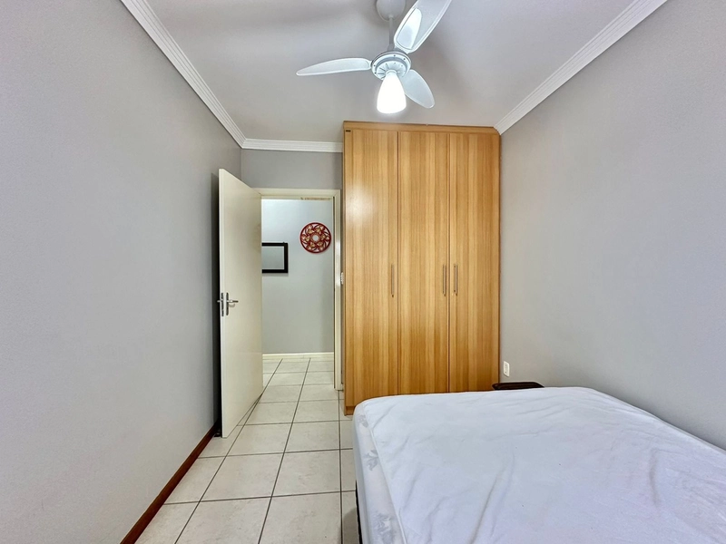 APARTAMENTO MOBILIADO COM TRÊS DORMITÓRIOS NA ZONA NOVA: 13ª foto da galeria de imagens do imóvel