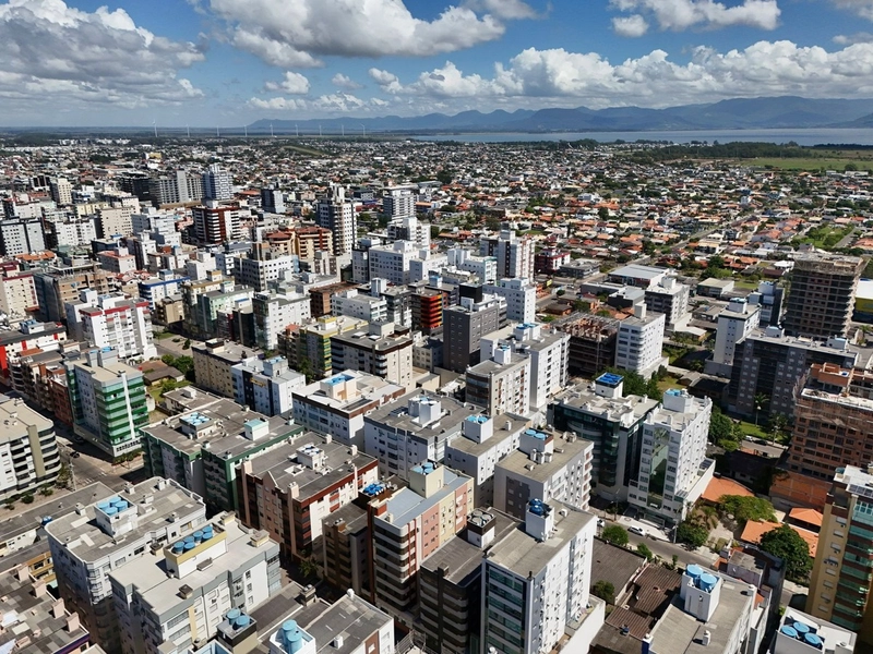APARTAMENTO MOBILIADO COM TRÊS DORMITÓRIOS NA ZONA NOVA: 27ª foto da galeria de imagens do imóvel